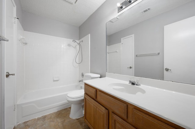 16901 Dashwood Creek Dr, Pflugerville, TX 78660 - full bath featuring vanity,  shower combination, and a textured ceiling
