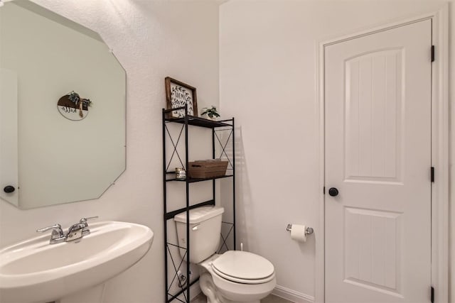 206 Monteforte Rd, Hutto, TX 78634 - half bath featuring a sink and toilet