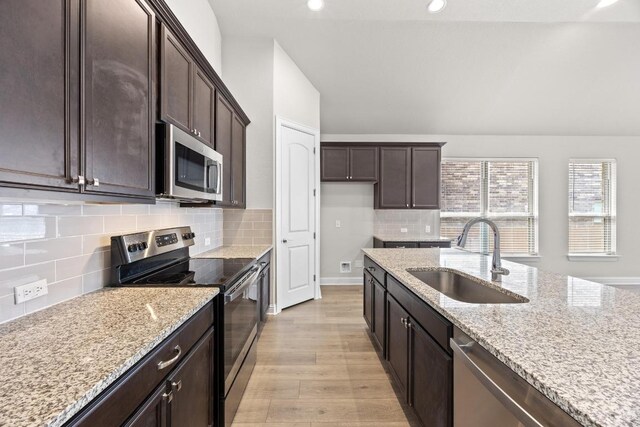 316 Barrel Bnd, Georgetown, TX 78628 - photo 11