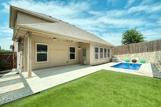 3209 Ortman Dr, Pflugerville, TX 78660 - back of property featuring a ceiling fan, a patio area, and central AC unit