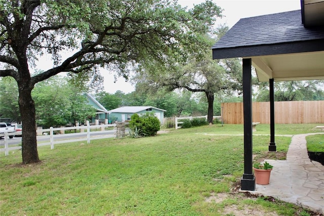 24701 Martin Ln, Spicewood, TX 78669 - view of yard