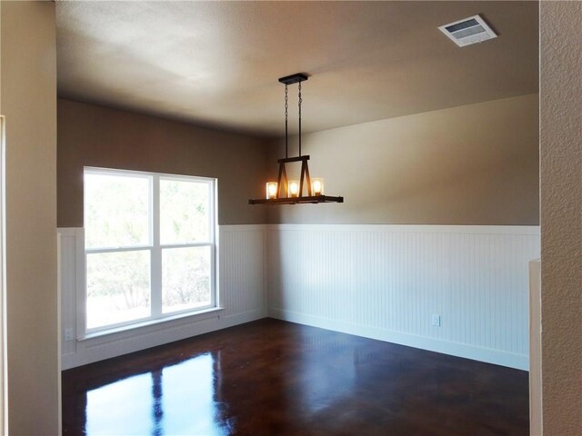 20601 Branding Iron, Lago Vista, TX 78645 - empty room with a chandelier and wainscoting