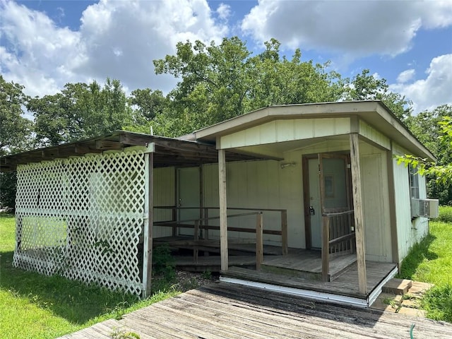 639 N Manse Ave, Giddings, TX 78942 - photo 5