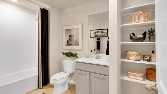 100 Heatherwood Ter, Marble Falls, TX 78654 - bathroom with toilet, vanity, and shower / bath combination with curtain