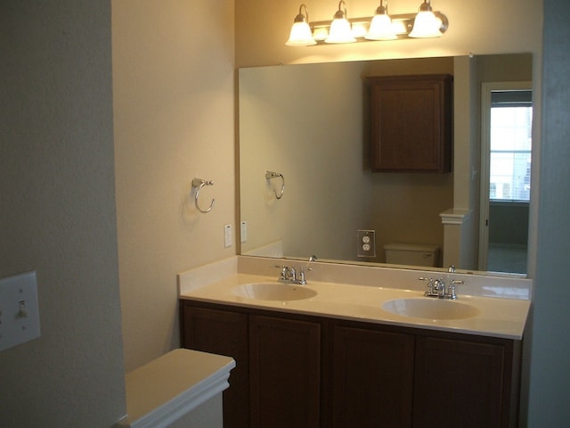 10506 Wylie Dr Unit 276, Austin, TX 78748 - full bath featuring toilet and double vanity