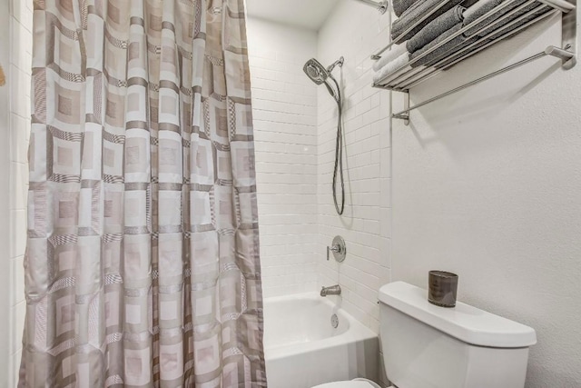 2200 Dickson Dr Unit 132, Austin, TX 78704 - bathroom featuring toilet and shower / tub combo with curtain