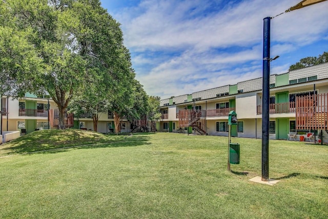 2200 Dickson Dr Unit 132, Austin, TX 78704 - view of property's community with a lawn and a residential view