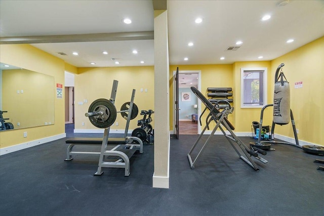935 La Posada Dr Unit 158, Austin, TX 78752 - workout area featuring recessed lighting and baseboards
