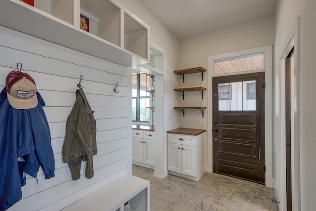 1433 Althaus Ranch Rd, Johnson City, TX 78636 - view of mudroom