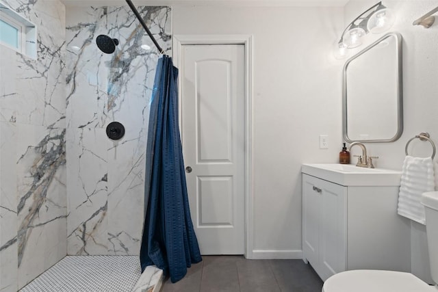 306 Juarez St, San Marcos, TX 78666 - full bath featuring tile patterned flooring, a marble finish shower, toilet, and vanity