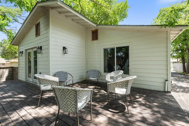 306 Juarez St, San Marcos, TX 78666 - view of deck