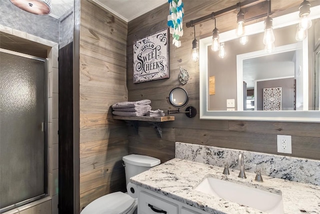 106 Apache Trl, Kingsland, TX 78639 - bathroom featuring a shower stall, toilet, and vanity