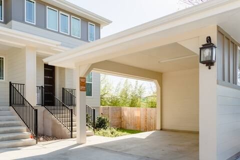 807 E 16th St Unit B, Austin, TX 78702 - view of patio / terrace featuring fence