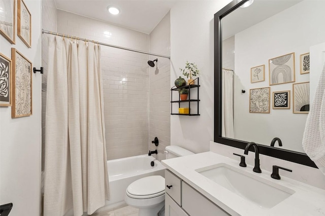 6901 Davenport Divide Rd, Austin, TX 78738 - bathroom with toilet, shower / tub combo with curtain, vanity, and recessed lighting