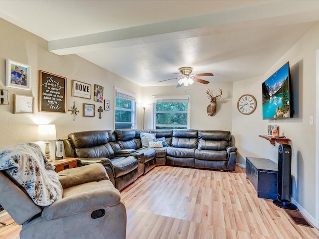1576 Westview Court Dr, Canyon Lake, TX 78133 - living area featuring a ceiling fan, light wood-style floors, and baseboards
