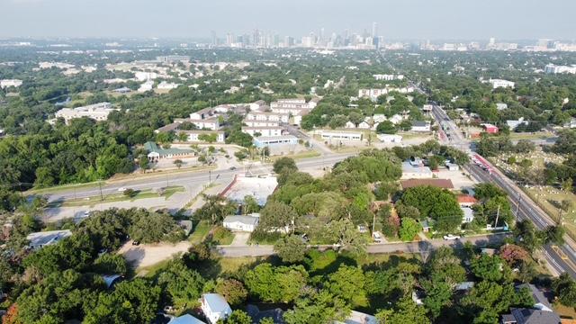 1193 Ridge Dr, Austin, TX 78721 - photo 2