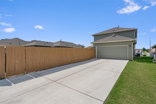 8212 Daisy Cutter Xing, Georgetown, TX 78626 - view of side of home with concrete driveway