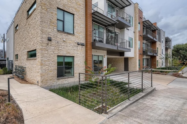207 W Johanna Unit 108, Austin, TX 78704 - view of apartment building / complex