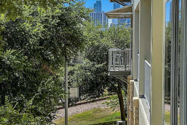2401 E 6th St Unit 5077, Austin, TX 78702 - detailed view of a city view and central air condition unit