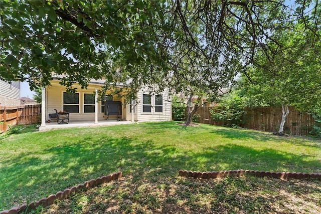 6739 Indian Lndg, San Antonio, TX 78253 - fenced backyard featuring a patio