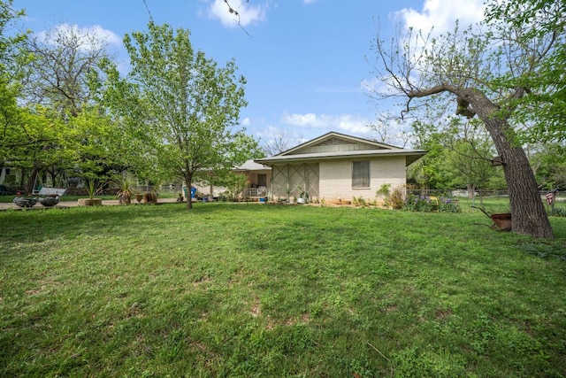704 6th St, Blanco, TX 78606 - view of yard