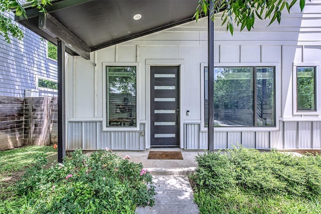 600 Blackson Ave Unit 2, Austin, TX 78752 - entrance to property with board and batten siding