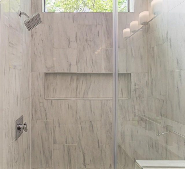 600 Blackson Ave Unit 2, Austin, TX 78752 - full bath with a shower stall