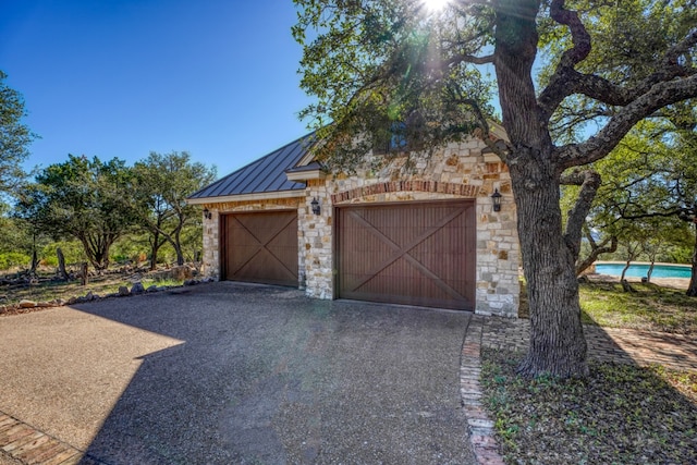 530 Scenic View Dr, Marble Falls, TX 78654 - view of garage