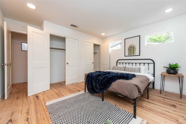 3801 Wilson St, Austin, TX 78704 - bedroom featuring light wood-style floors, baseboards, and recessed lighting