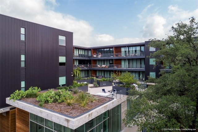 900 S 1st St Unit 416, Austin, TX 78704 - view of property