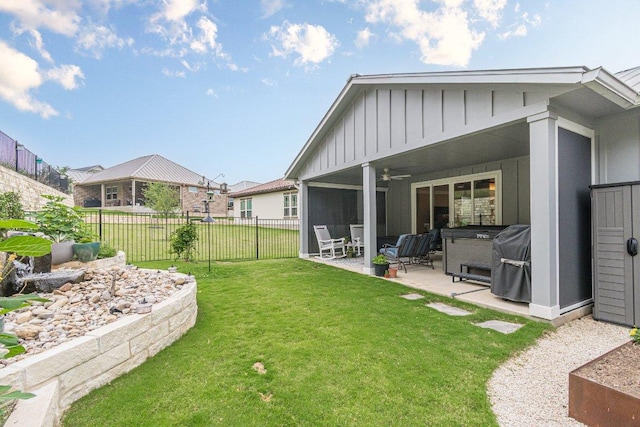 433 Skipping Cedar St, San Marcos, TX 78666 - view of yard with a patio area, a sunroom, and a ceiling fan