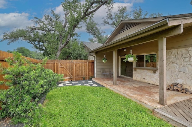 9417 Longvale Dr, Austin, TX 78729 - view of yard with a patio area