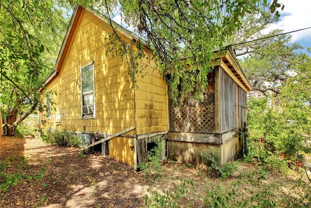 1001 Catalpa St, Austin, TX 78702 - view of home's exterior