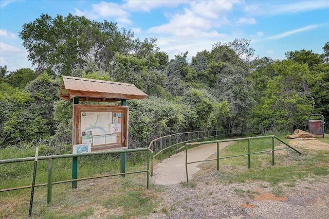 108 Howi Ln, Bastrop, TX 78602