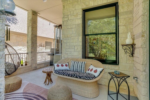 6012 Messenger Stake, Austin, TX 78746 - porch with grilling area