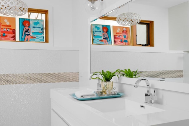 1337 Spyglass Dr, Austin, TX 78746 - bathroom with vanity