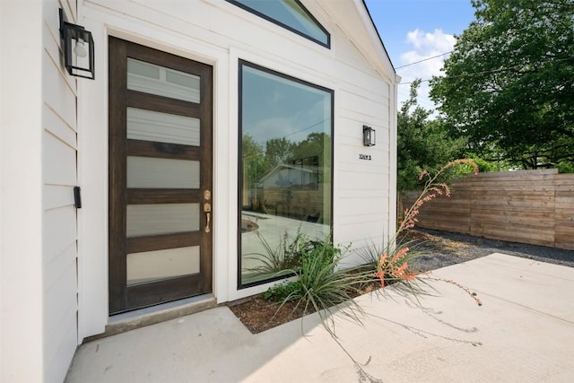 106 W Croslin St Unit B, Austin, TX 78752 - entrance to property featuring a patio