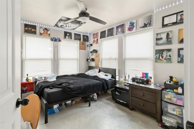 1581 Washburn Rd, Luling, TX 78648 - bedroom featuring a ceiling fan