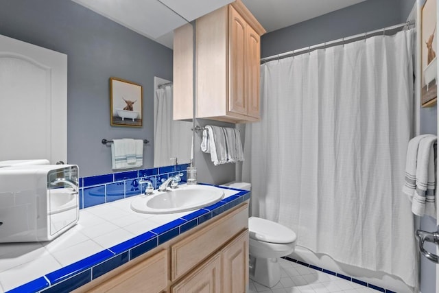 205 Champion Dr, Lakeway, TX 78734 - full bath with vanity and tile patterned floors