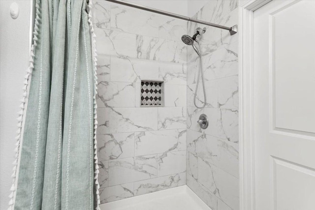 103 Lei Ct, Bastrop, TX 78602 - full bathroom featuring a tile shower
