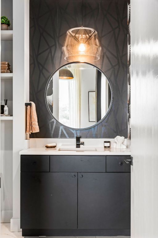 800 W 5th St Unit 902, Austin, TX 78703 - bathroom with vanity