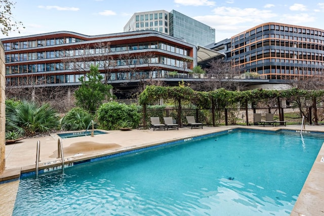 800 W 5th St Unit 902, Austin, TX 78703 - community pool with a patio