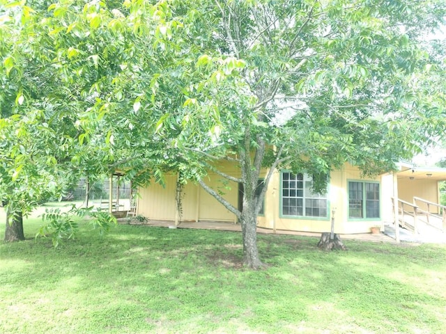 515 Country Ln, Buda, TX 78610 - view of grassy yard