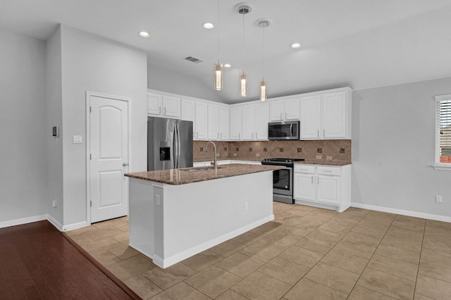 140 W Highfield St, Hutto, TX 78634 - photo 4
