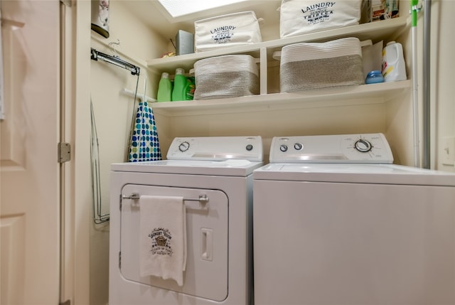 107 Lachite Unit 6, Horseshoe Bay, TX 78657 - laundry room featuring separate washer and dryer