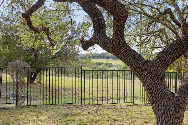 215 Maverick Cir, Horseshoe Bay, TX 78657 - view of yard