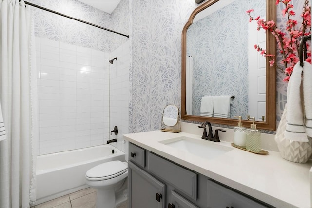8112 Silhouette St, Austin, TX 78744 - bathroom featuring vanity, shower / bath combo with shower curtain, tile patterned floors, toilet, and wallpapered walls