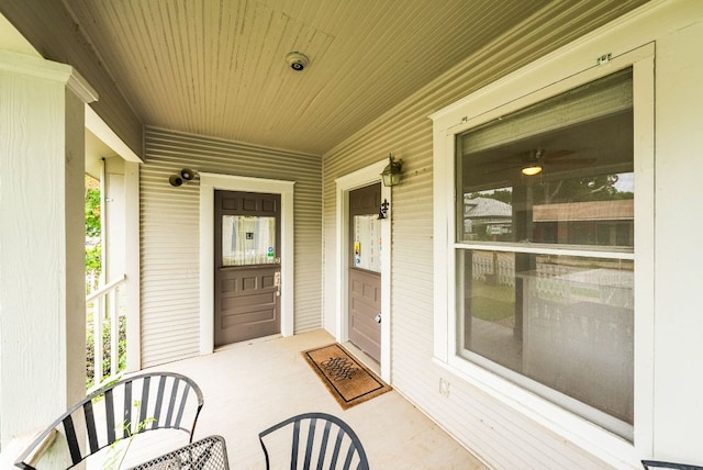 2032 E Cesar Chavez St, Austin, TX 78702 - property entrance with a porch