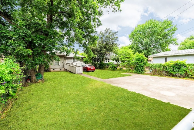 2032 E Cesar Chavez St, Austin, TX 78702 - view of grassy yard