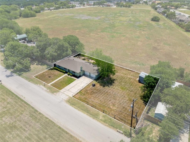 304 W Bee St, Lockhart, TX 78644 - overview of rural landscape featuring property boundaries highlighted